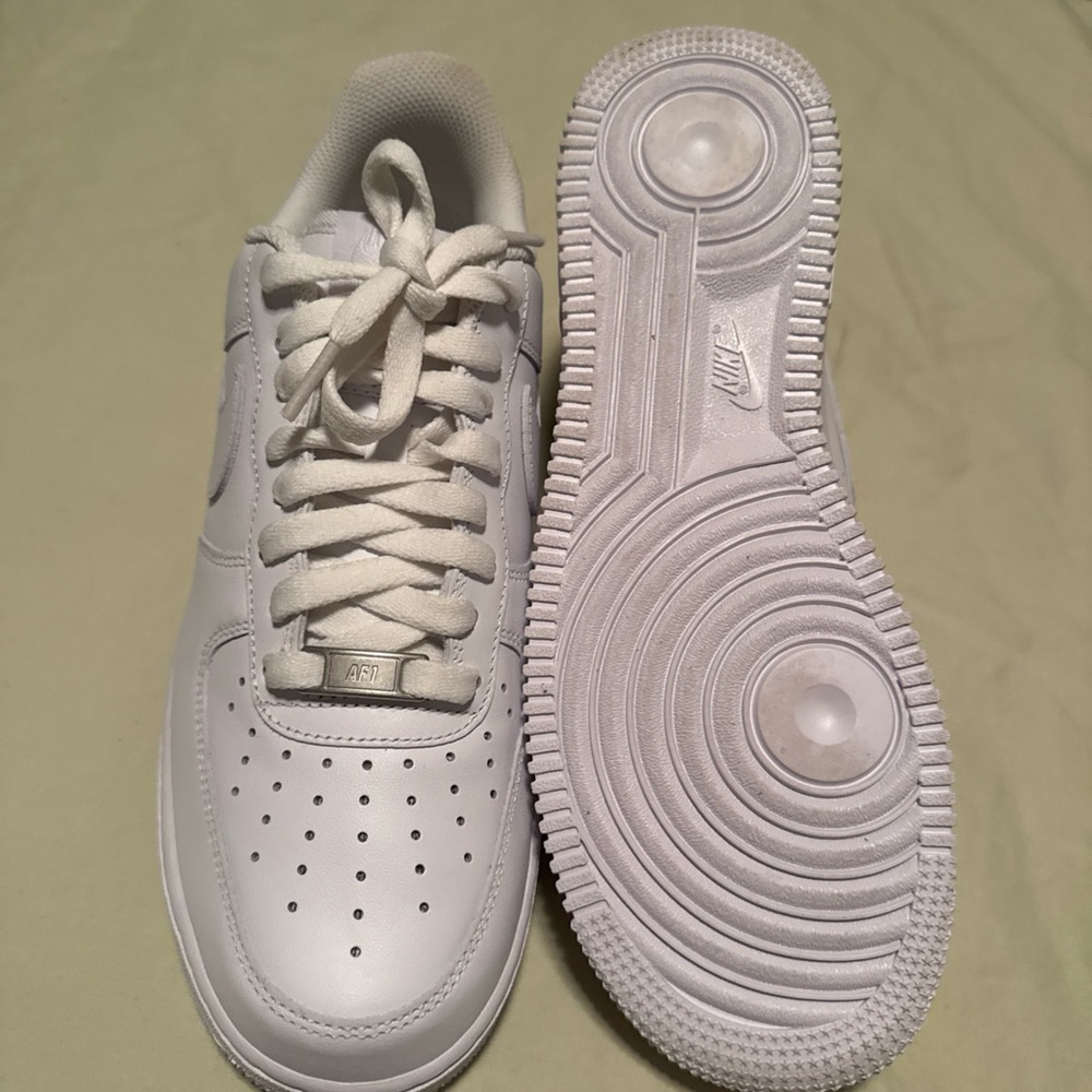 Nike Air Force 1 '07 White Sneakers